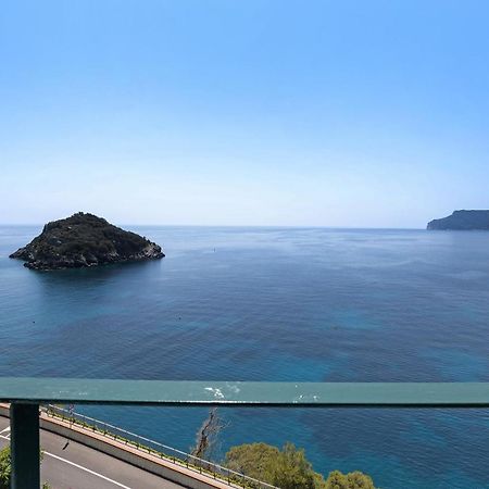 Appartamento Stupenda Vista Mare แบร์เจจจี ภายนอก รูปภาพ