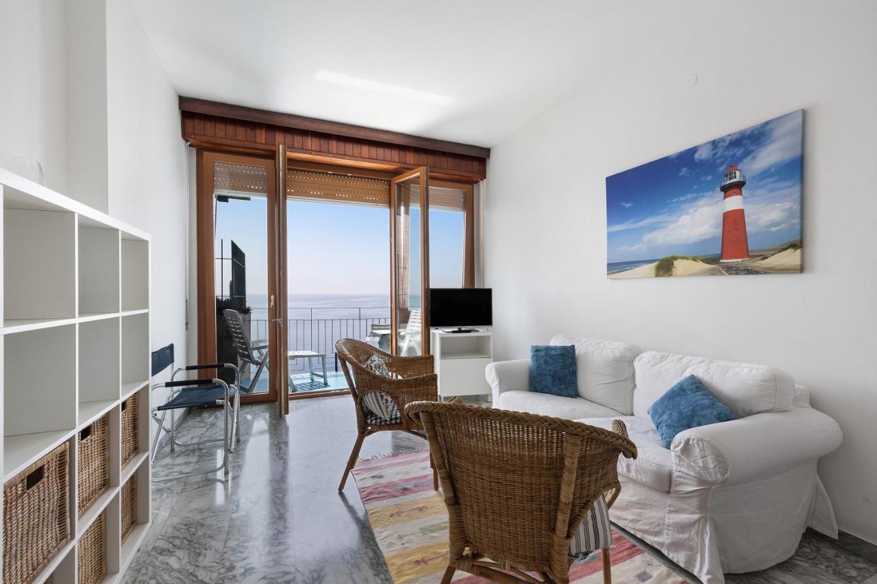 Appartamento Stupenda Vista Mare แบร์เจจจี ภายนอก รูปภาพ