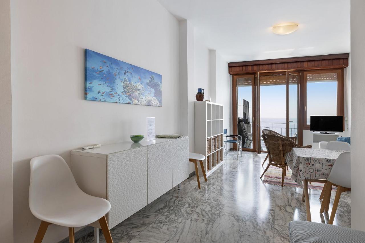 Appartamento Stupenda Vista Mare แบร์เจจจี ภายนอก รูปภาพ
