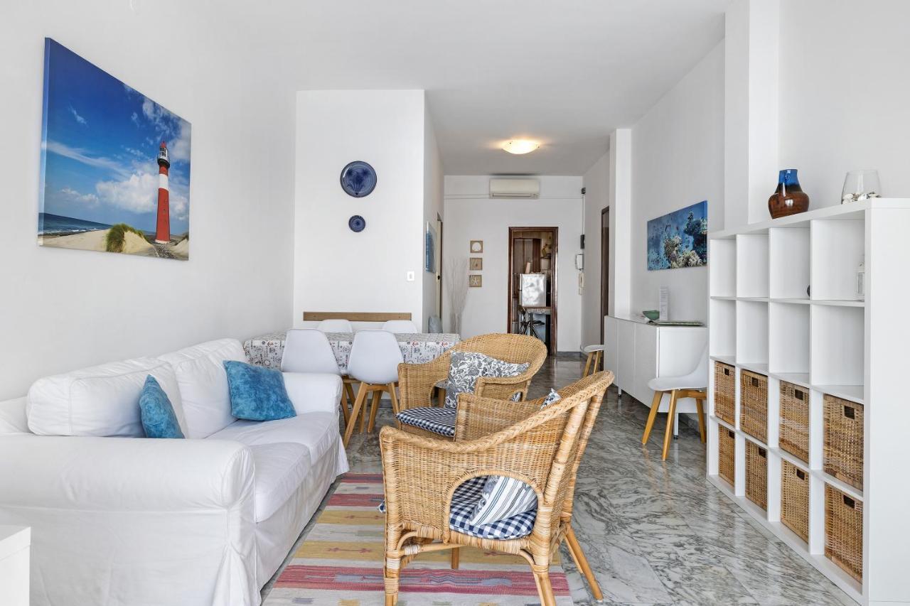 Appartamento Stupenda Vista Mare แบร์เจจจี ภายนอก รูปภาพ