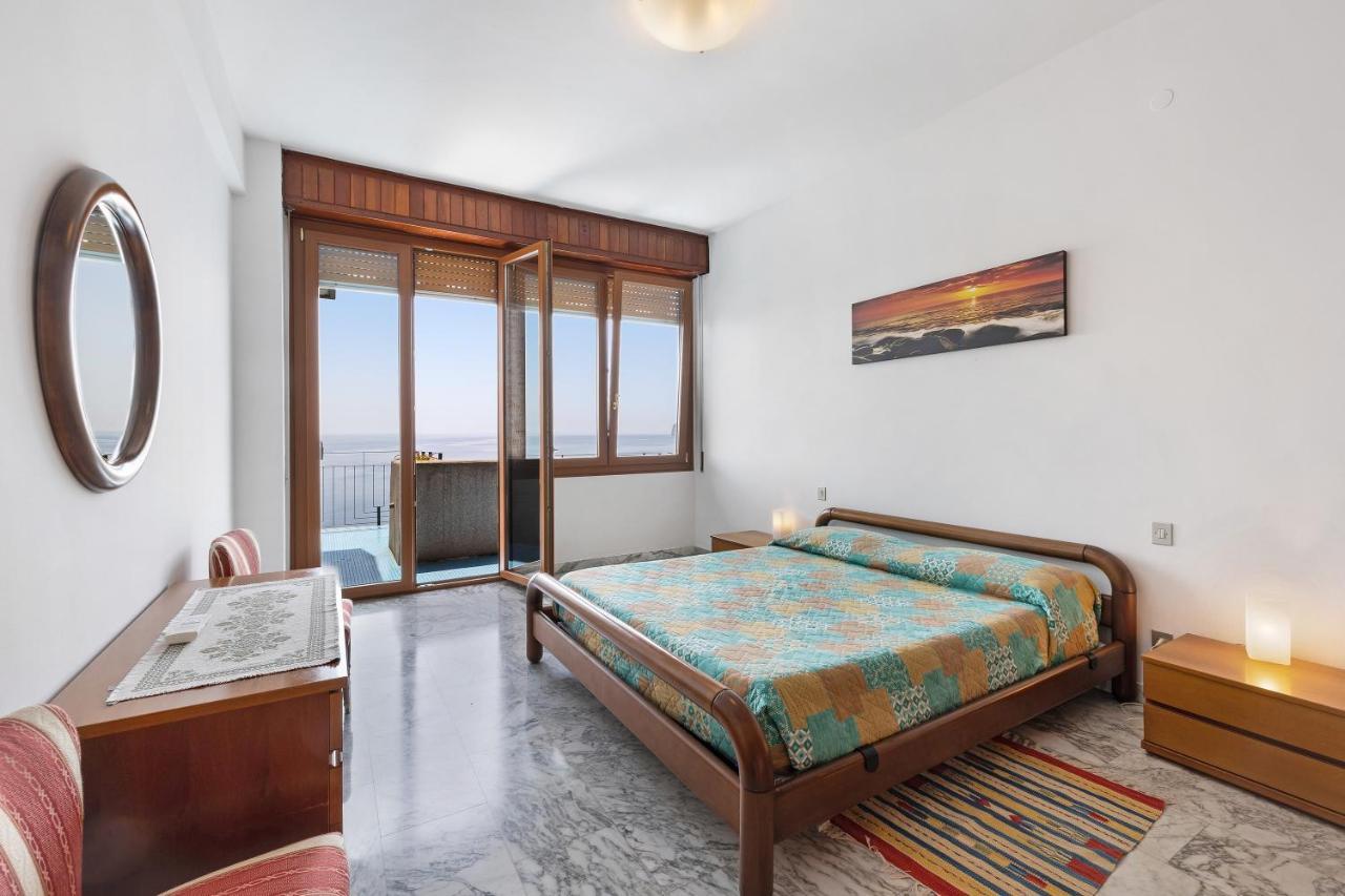 Appartamento Stupenda Vista Mare แบร์เจจจี ภายนอก รูปภาพ