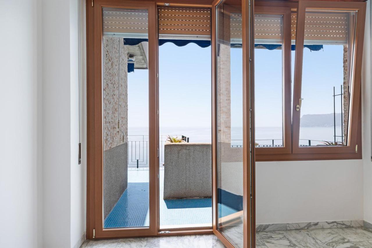Appartamento Stupenda Vista Mare แบร์เจจจี ภายนอก รูปภาพ